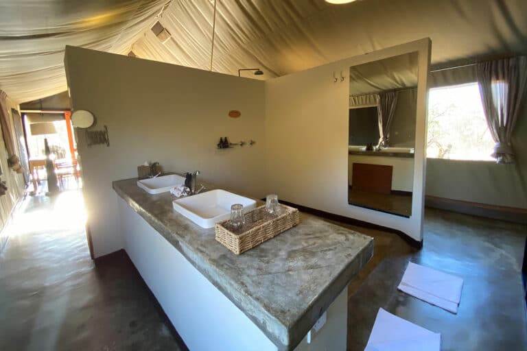 3 Day Khoka Moya Luxury Safari